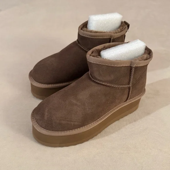 Women's Classic Platform Mini Suede Brown Boots NWT - Picture 4 of 7